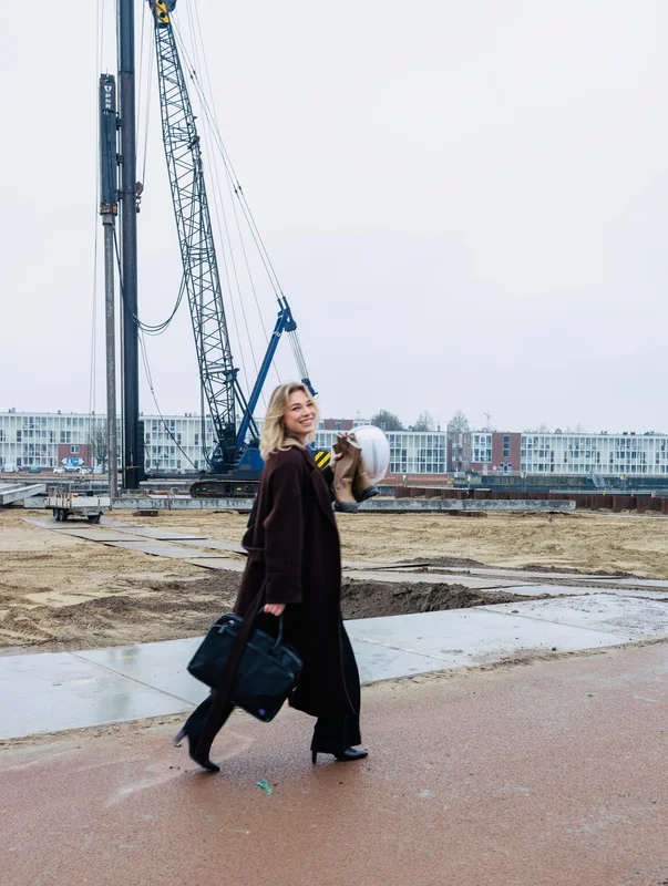 Vrouw op de bouw